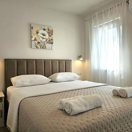 Apartments Miamare 2 Primošten Dış mekan fotoğraf